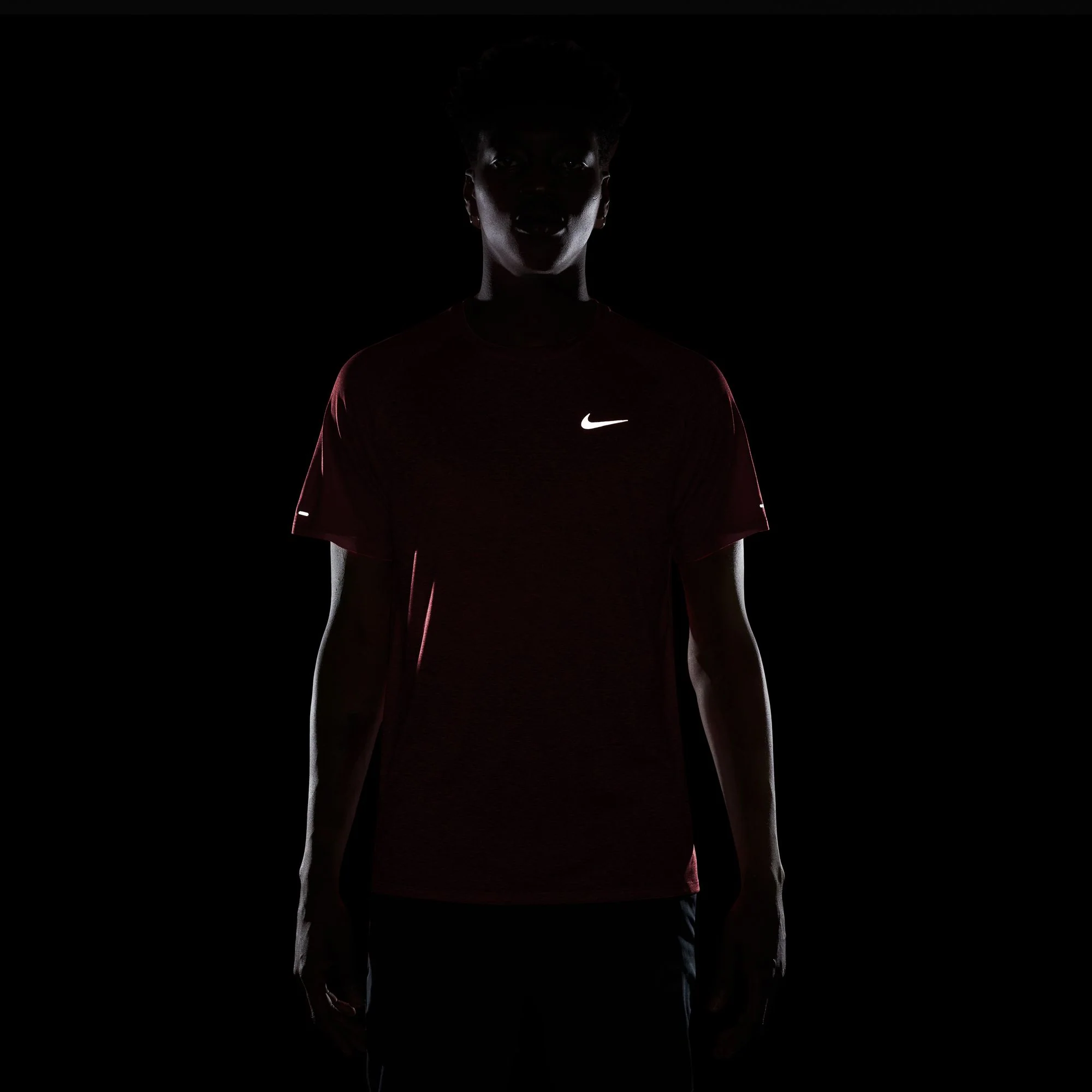 Nike Mens Dri-FIT ADV S/S Stride Tee - Light Crimson/Reflective Silver - Image 4