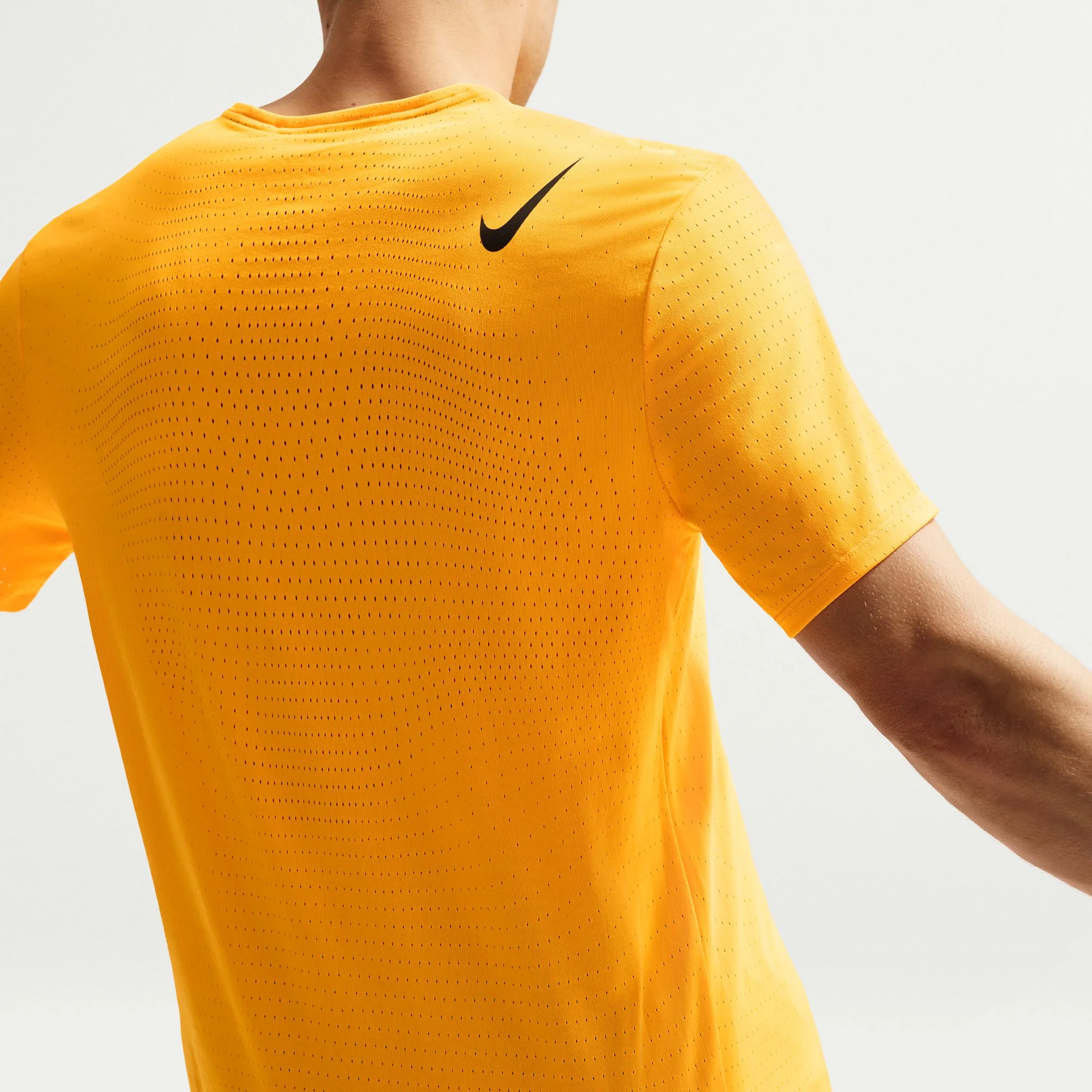 Nike Mens Dri-FIT ADV Short Sleeve AeroSwift Tee - Laser Orange/Black - Image 4