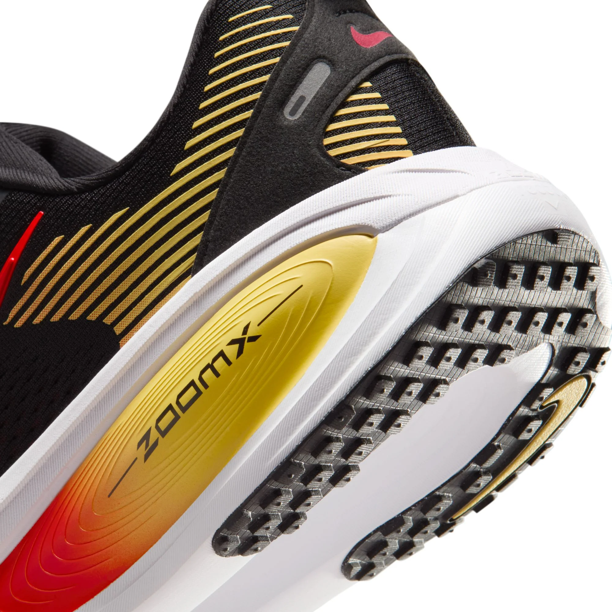 Nike Mens Vomero 18 - Black/Bright Crimson/Light Crimson - Neutral - SP26 - Image 11