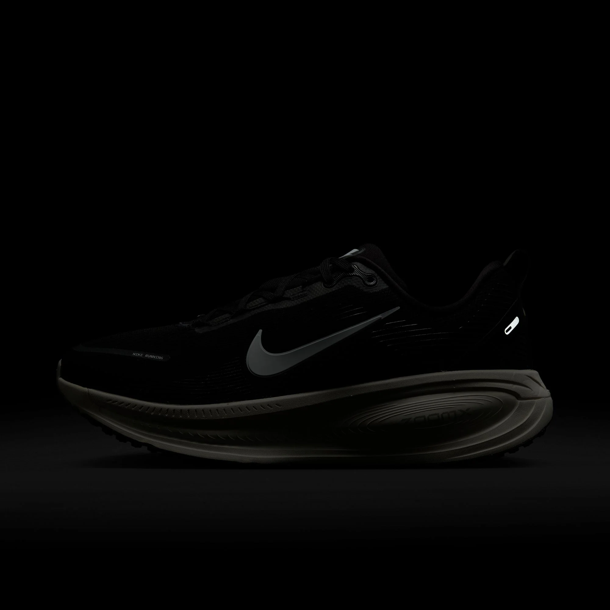 Nike Mens Vomero 18 Wide - 2E Width - Black/Summit White/Coconut Milk - Neutral - SP25 - Image 9