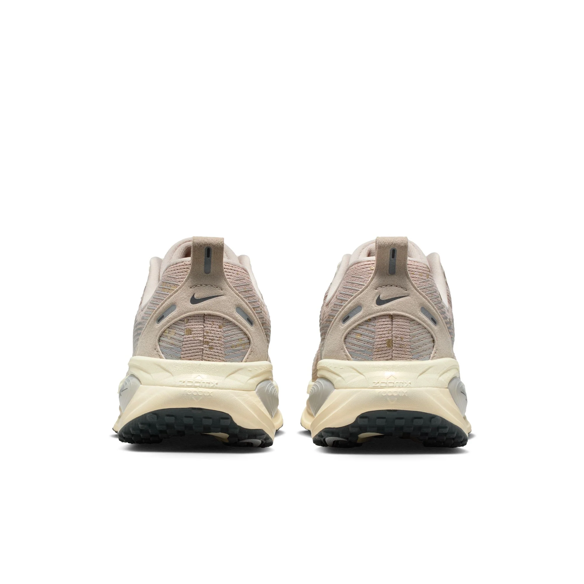 Nike Womens Vomero 18 SE - Cream/Metallic Gold Grain/Coconut Milk - Neutral - SP26 - Image 9
