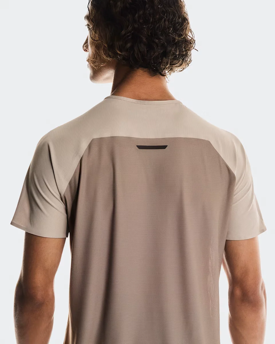 ON Mens Performance-T - Desert/Cinder - SS26 - Image 5
