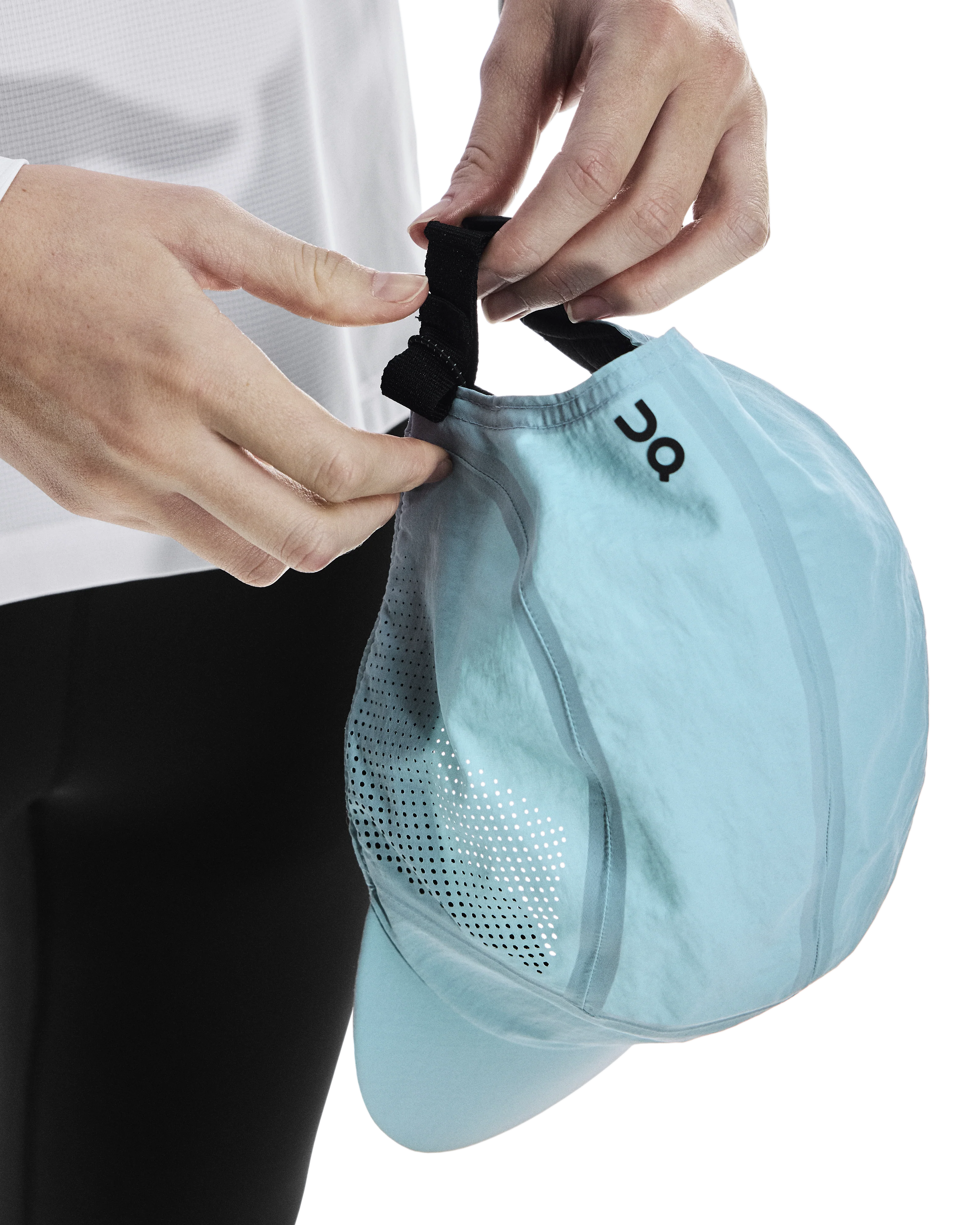 ON Performance Cap Unisex - Wash - Image 6