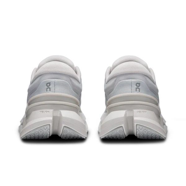 ON Womens Cloudflyer 5 - Glacier/Wolf - Image 6