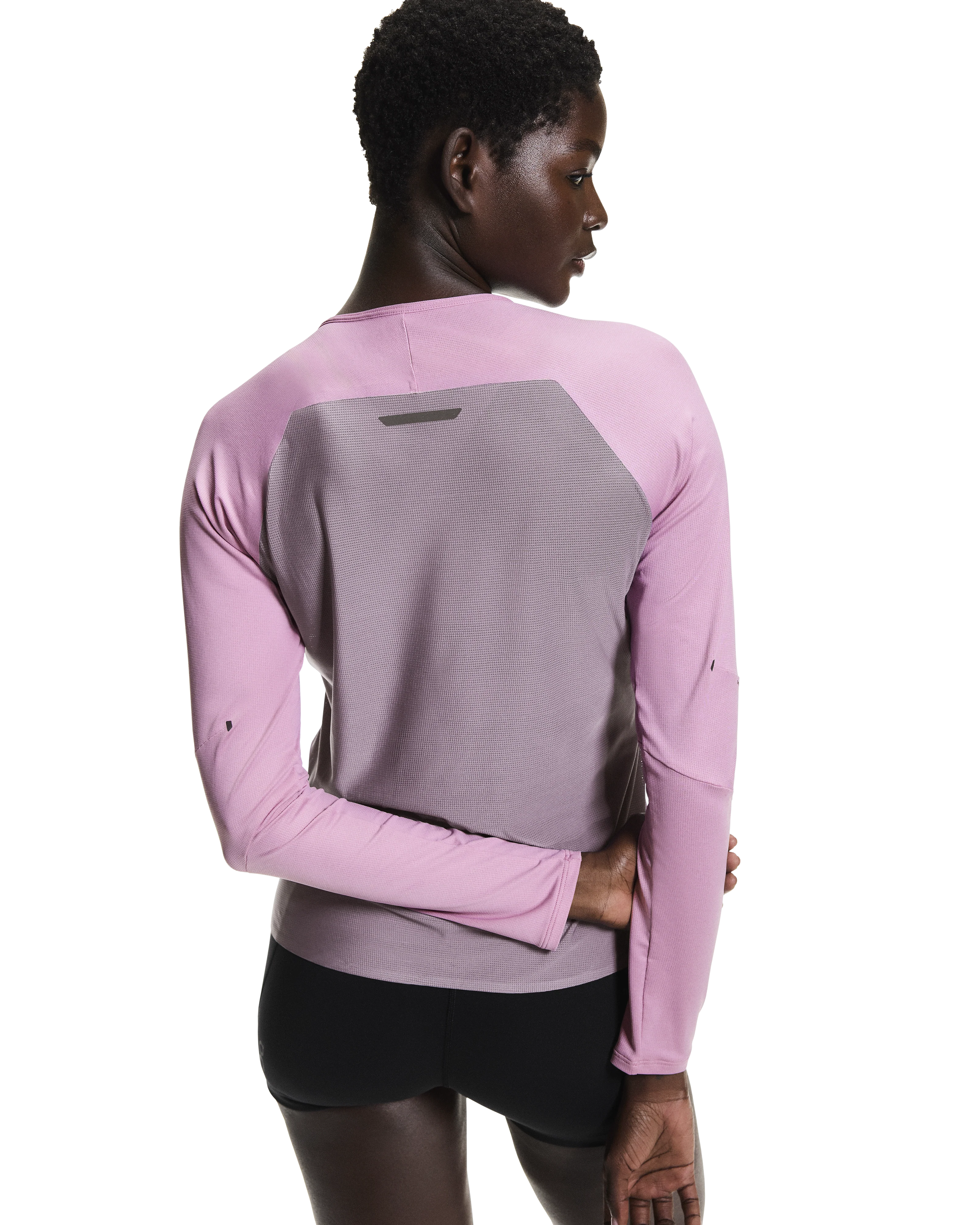 ON Womens Performance Long Tee - Sakura/Dewberry - SS26 - Image 3