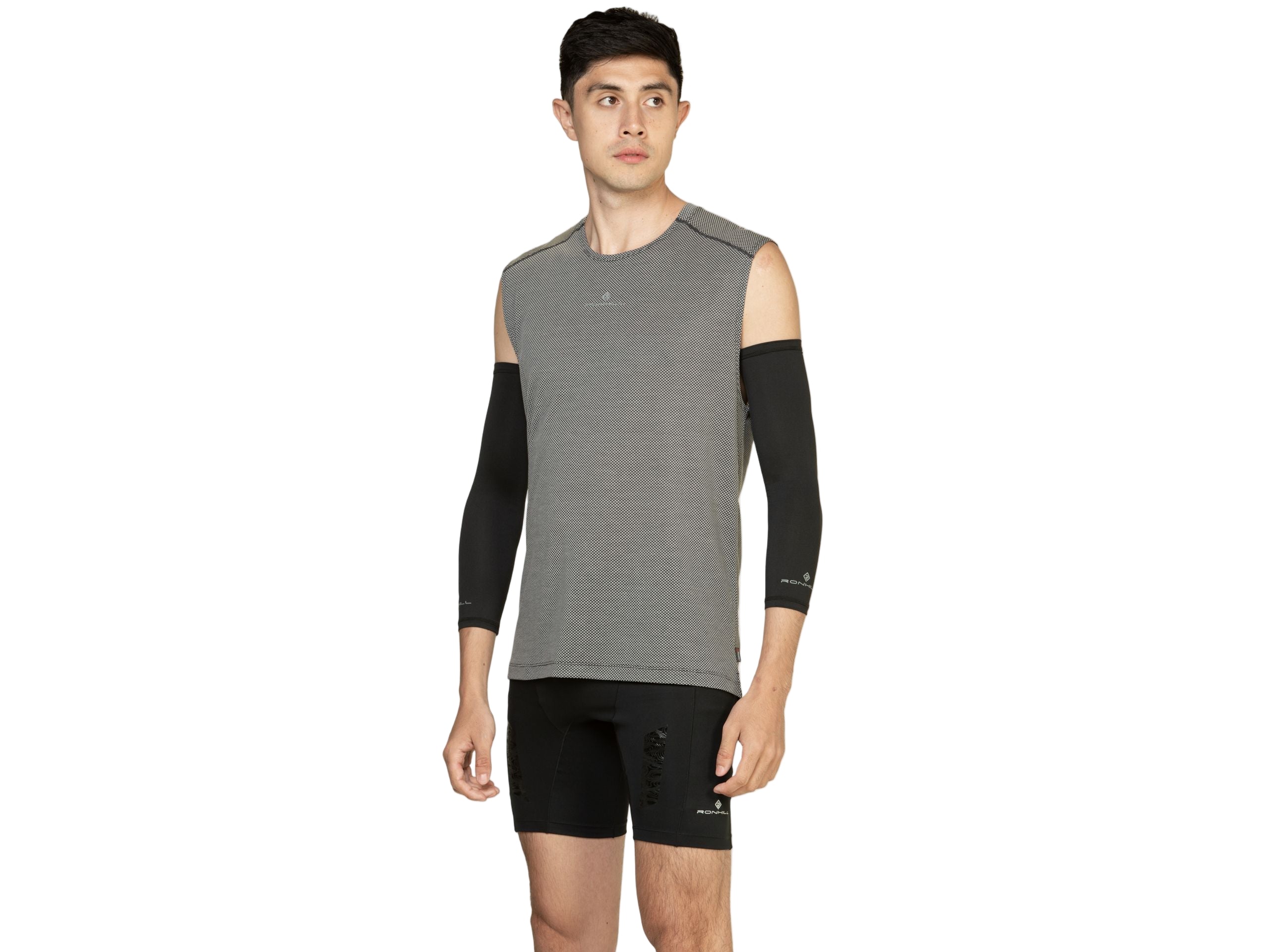 Ronhill Race Arm Sleeves - All Black - AW25 - Image 3