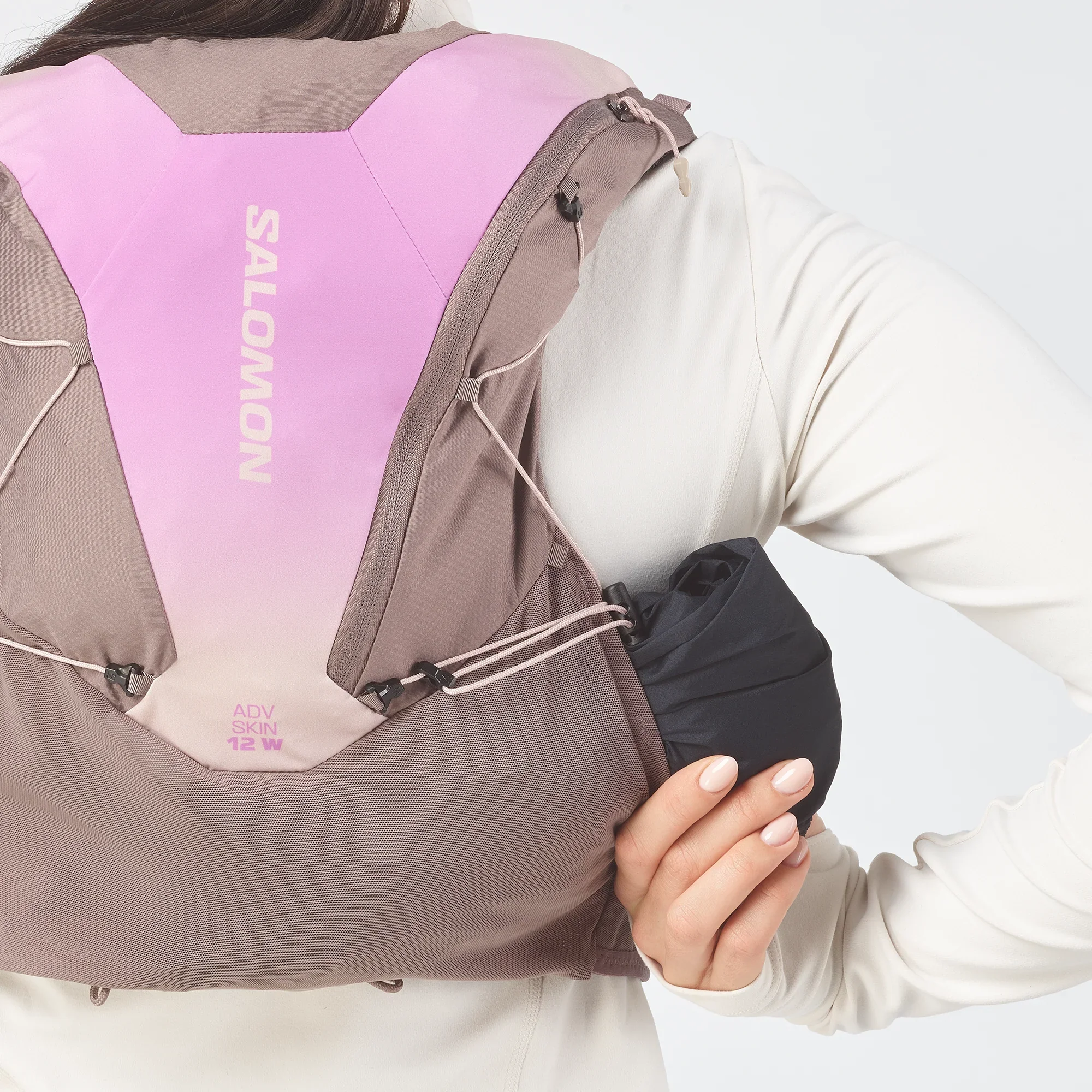 Salomon Womens ADV Skin 12 Womens Gradient Vest with Flasks - Iron/Shadow Gray - Image 5